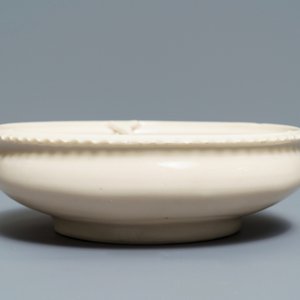 Un porte-encens en porcelaine blanc de Chine de Dehua, Kangxi — photo 3