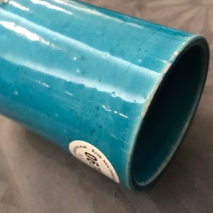 Un porte-pinceaux et une assiette en porcelaine de Chine turquoise monochrome, Kangxi — photo 17