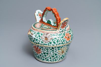 Un pot à chaux en porcelaine de Chine famille verte pour le Vietnam, Kangxi
