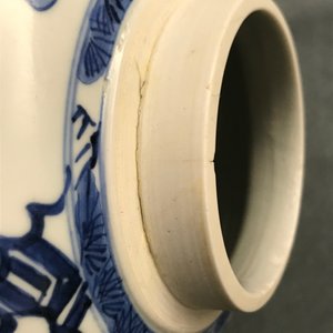 Un pot à gingembre en porcelaine de Chine bleu et blanc aux enfants jouants, Kangxi — photo 9