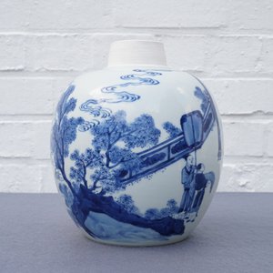 Un pot à gingembre en porcelaine de Chine bleu et blanc, marque de Jiajing, Kangxi — photo 11