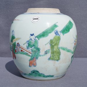 Un pot à gingembre en porcelaine de Chine doucai, prob. Kangxi/Yongzheng — photo 13