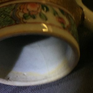 Un pot à lait en porcelaine de Chine famille rose, Yongzheng — photo 9