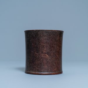 Un pot à pinceaux en bois, Chine, Ming — photo 3