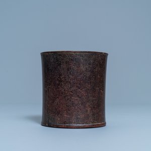 Un pot à pinceaux en bois, Chine, Ming — photo 4