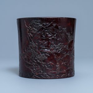 Un pot à pinceaux en bois de zitan à décor d'un paysage montagneux, Chine, 17/18ème — photo 2