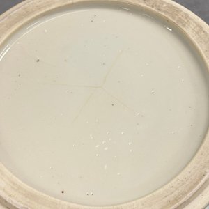 Un pot à pinceaux en porcelaine de Chine en bleu, blanc et rouge de cuivre, Kangxi — photo 16