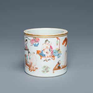 Un pot à pinceaux en porcelaine de Chine famille rose à sujet érotique, 1ère moitié du 19ème — photo 2