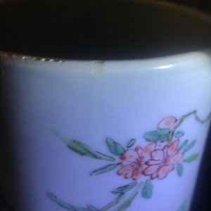 Un pot à pinceaux en porcelaine de Chine famille verte, Kangxi — photo 10