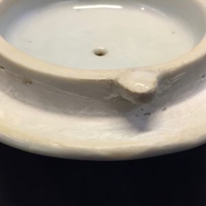 Un pot à vin et couvercle en porcelaine de Chine bleu et blanc de type Kraak, Ming, Wanli — photo 14
