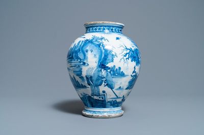 Un pot en faïence de Delft en bleu et blanc à décor de chinoiserie, Pays-Bas ou Angleterre, 3ème quart du 17ème