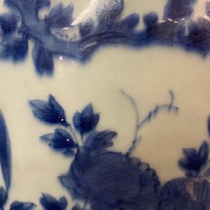 Un pot en porcelaine de Chine en bleu et blanc à décor d'oiseaux dans un paysage, Wanli — photo 12