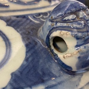 Un pot en porcelaine de Chine en bleu et blanc à décor d'oiseaux dans un paysage, Wanli — photo 23