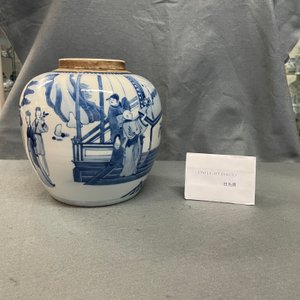 Un pot en porcelaine de Chine en bleu et blanc à décor figuratif, 19ème — photo 8