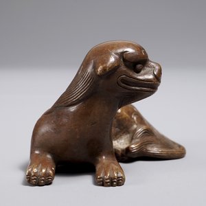 Un presse-papiers en bronze en forme de qilin, Chine, 18/19ème — photo 3