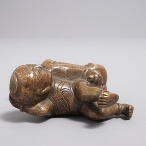 Un presse-papiers en bronze en forme d'une paire de garçons luttants, Chine, 18/19ème — photo 5