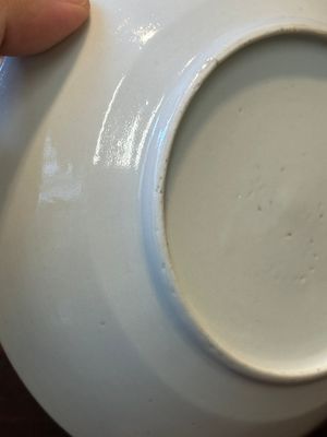 Un rare sucrier couvert, une tasse et une soucoupe en porcelaine de Chine famille rose de Canton, 19ème — photo 8