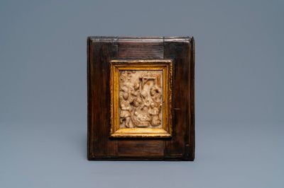 Un relief en albâtre sculpté figurant 'L'adoration des bergers', Malines, 16/17ème