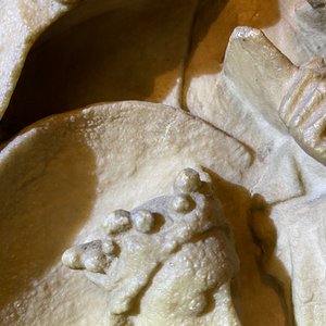 Un relief en albâtre sculpté représentant 'L'adoration des mages', Nottingham, Angleterre, 15ème — photo 9