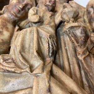 Un relief en albâtre sculpté représentant 'L'adoration des mages', Nottingham, Angleterre, 15ème — photo 45
