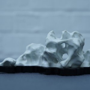 Un repose-pinceaux en porcelaine blanc de Chine, 19/20ème — photo 8