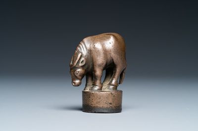 Un sceau en bronze figurant un boeuf, Ming