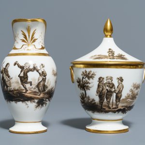 Un service à café Empire de 18 pièces en porcelaine de Bruxelles ou Paris en grisaille et dorée, 19ème — photo 5
