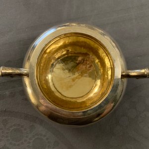 Un service à thé à trois pièces en argent chinois, marque de Hung Chong, Shanghai, vers 1900 — photo 21