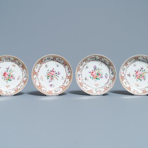 Un service à thé de 12 pièces en porcelaine de Chine famille rose pour le marché européen, Qianlong — photo 16