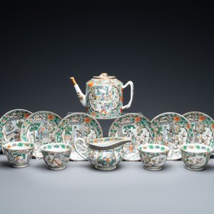 Un service à thé de 14 pièces en porcelaine de Chine famille verte de Canton dans son coffret de présentation, 19ème — photo 4
