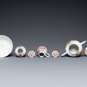Un service à thé de 15 pièces en porcelaine de Chine famille rose, Qianlong — photo 11