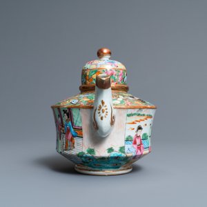 Un service à thé de 19 pièces en porcelaine de Chine famille rose de Canton, 19ème — photo 13