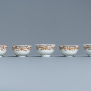 Un service à thé de 20 pièces en porcelaine de Chine famille rose pour le marché européen, Qianlong — photo 14