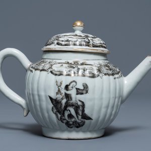 Un service à thé de 37 pièces en porcelaine de Chine grisaille à décor de Jupiter, Qianlong — photo 30