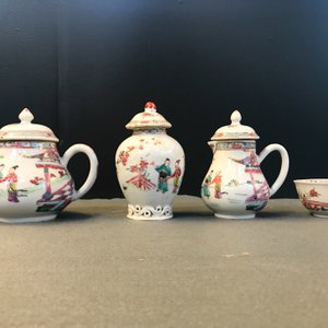 Un service à thé en porcelaine de Chine famille rose, Yongzheng — photo 21