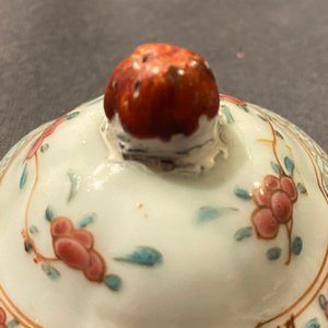 Un service à thé en porcelaine de Chine famille rose, Yongzheng — photo 34