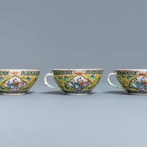 Un service à thé en porcelaine de Chine famille verte à fond jaune, 19ème — photo 12