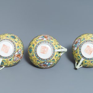 Un service à thé en porcelaine de Chine famille verte à fond jaune, 19ème — photo 14