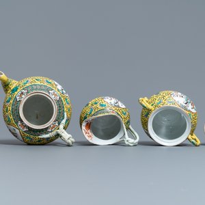 Un service à thé en porcelaine de Chine famille verte à fond jaune, 19ème — photo 6