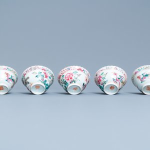 Un service de 56 pièces en porcelaine de Chine famille rose pour le marché Straits ou Peranakan, 19ème — photo 21