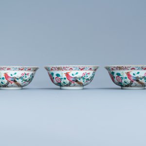 Un service de 56 pièces en porcelaine de Chine famille rose pour le marché Straits ou Peranakan, 19ème — photo 27