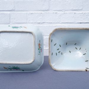 Un service de 9 pièces en porcelaine de Chine famille rose, Jiaqing/Daoguang — photo 23