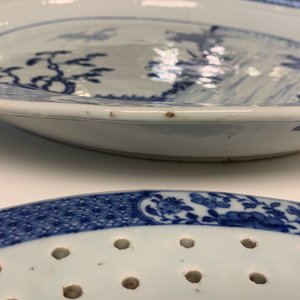 Un service en porcelaine de Chine en bleu et blanc à décor de scènes de chasse, 18/19ème — photo 139