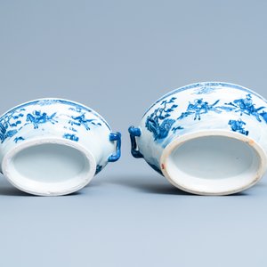 Un service en porcelaine de Chine en bleu et blanc à décor de scènes de chasse, 18/19ème — photo 15