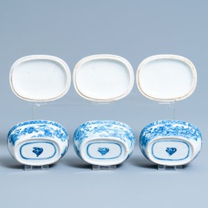 Un service en porcelaine de Chine en bleu et blanc à décor de scènes de chasse, 18/19ème — photo 32