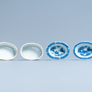 Un service en porcelaine de Chine en bleu et blanc à décor de scènes de chasse, 18/19ème — photo 40