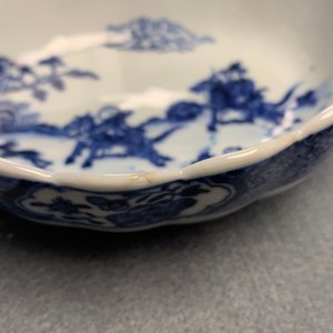 Un service en porcelaine de Chine en bleu et blanc à décor de scènes de chasse, 18/19ème — photo 94