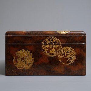 Un suzuribako en laque à compartiment supplémentaire, Japon, Edo ou Meiji, 19ème — photo 5