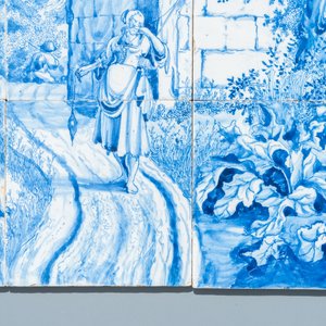Un tableau de carreaux en faïence de Delft en bleu et blanc à décor d'une bergère, 18ème — photo 7
