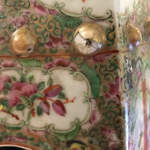 Un tabouret de forme hexagonale en porcelaine de Chine famille rose de Canton, 19ème — photo 20